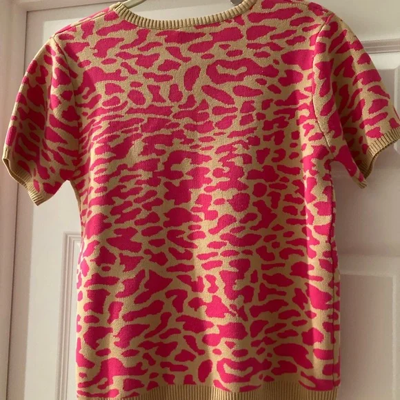J.O.A. Anthropologie Pink Leopard Tan Short Sleeve Knit Sweater Top L - Picture 8 of 9